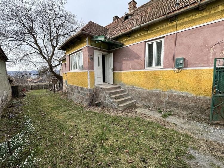 Casă cu 3 camere 75 M² utili cu 2900 M² teren - 1