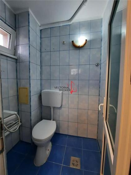 Bd. 1 Decembrie 1918 garsoniera - 8