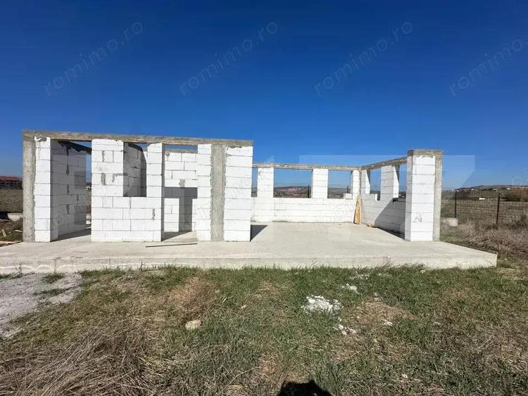 Casa la rosu cu 3 dormitoare,2 bai,141mp - 10