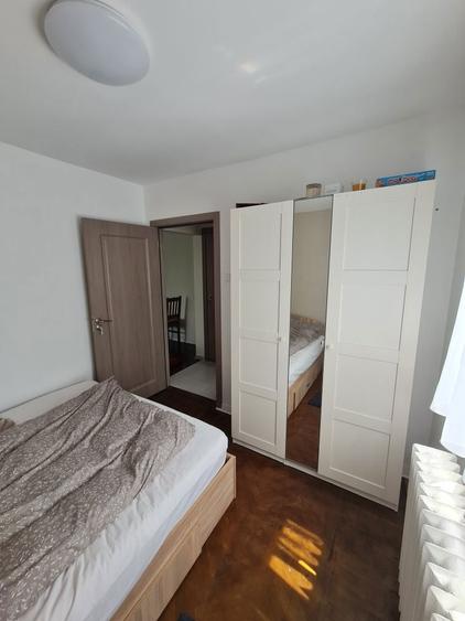 De inchiriat Apartament 2 camere Vasile Goldis et. 4/4 - 3
