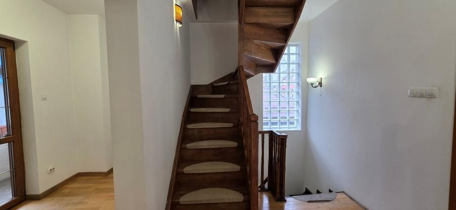 Vila 150mp utili, zona centrala si linistita - ideal birou sau locuinta - 10