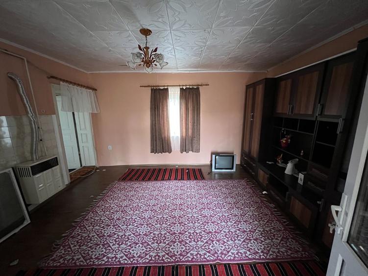 Casa de vanzare . - 3