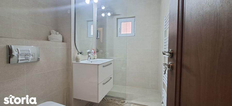 Apartament renovat complet, etaj 1 Str. Traian, langa Starea Civila - 2
