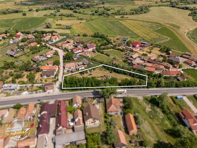 FILM! Teren intravilan 3.380 mp, in vecinatatea DN11,Santionlunca,Covasna - 5