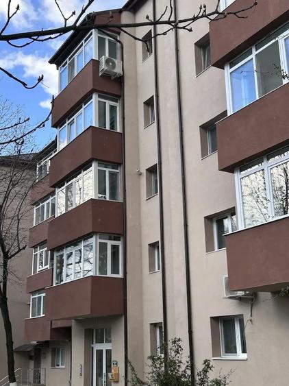 Vand apartament cu 2 camere in zona republicii - 3
