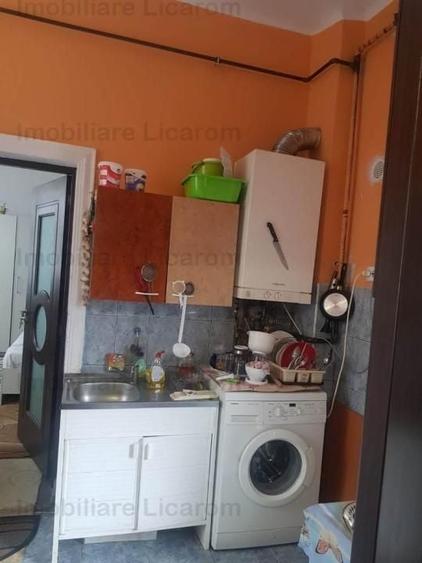 Corp de casa Blumana, zona str Lunga,curte,pod,beci. - 4