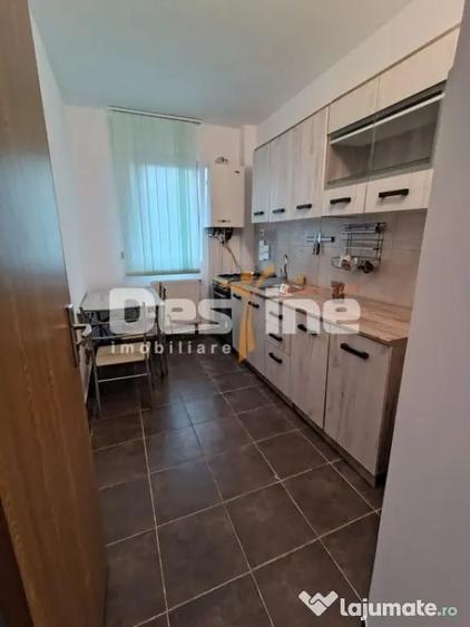 Apartament cu 3 camere decomandat în Păcurari