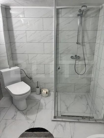 Casa de vanzare, 8 camere, 263 mp + 400 mp teren, in Campulung Moldovenesc - 19