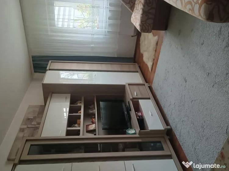 Apartament de vanzare - 4