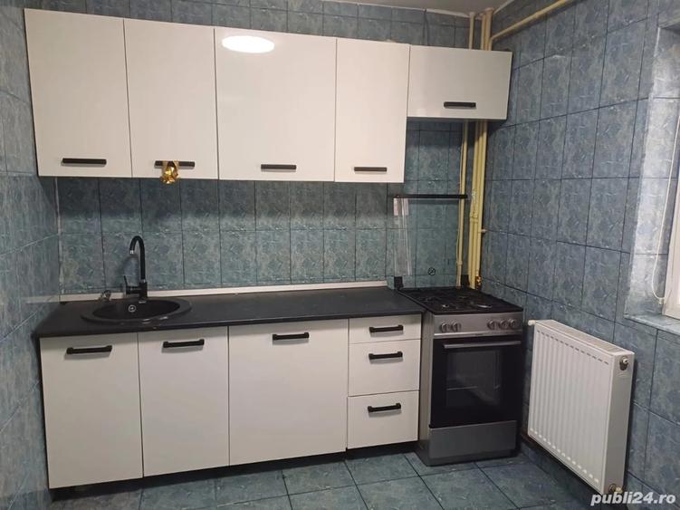 Dau spre inchiriere apartament 3 camere decomandat - 2