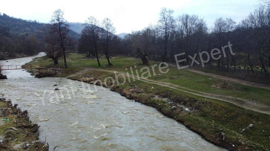 Teren de vanzare in comuna Corbeni, jude? Arge?. - 7