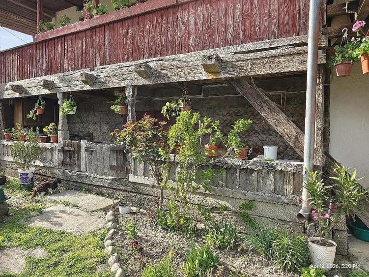 Casa Batraneasca - 3 camere - 7