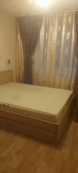 Apartament cu 2 camere decomandat în Valenta