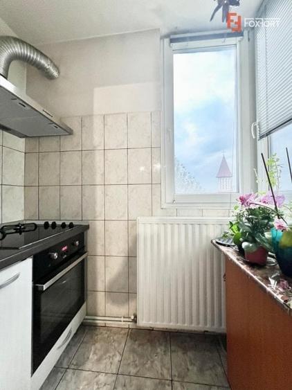 Apartament cu 3 camere, etaj 5 de vanzare, zona Lunei - 7