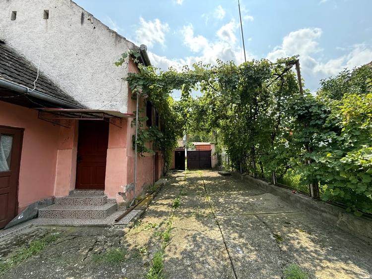 CASĂ LA ȚARĂ - 1149 MP TEREN | LA 8 KM DE VISCRI - 8