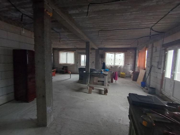 Casa Individuala Suprafete Generoase, Teren Mare, La Rosu - 8