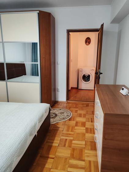 Inchiriez apartament 2 camere, ultracentral - 2