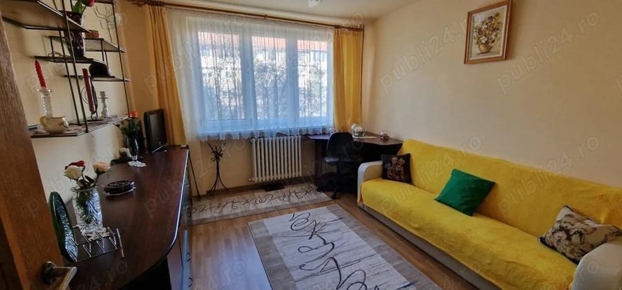Persoana fizica vand apartament 3 camere et 2 4 Selimbarului Rogerius - 1