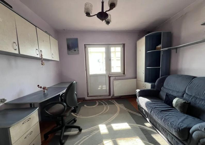 Apartament 2 camere decomandat, 50 mp, 2 balcoane Mioveni - 1