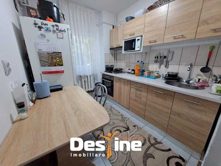 MIRCEA CEL BATRAN, Apartament 2 camere, decomandat, 109.900 Euro - 4