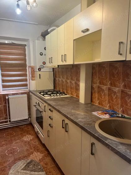 inchiriez apartament 2 camere - 1