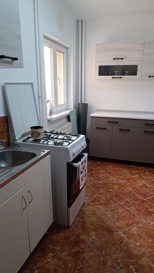 Inchiriez 3 camere Tineretului - 6