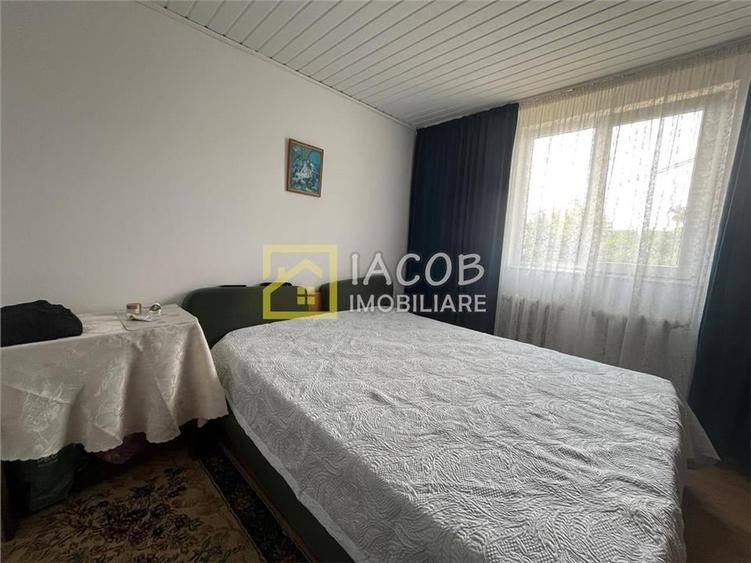 Casa cu 1690 mp teren, vie pe rod, comuna Sarata, jud. Bacau - 20