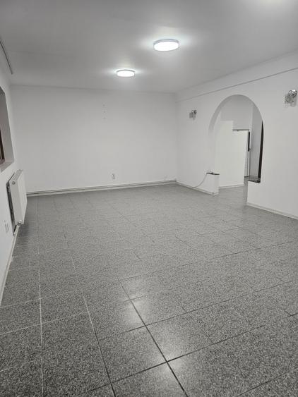 Spatiu de ichiriat - 3