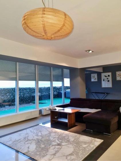 Apartament cu 2 camere decomandat în Micro 17