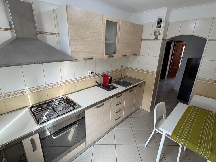 3 camere mobilat utilat etaj 3/4,metrou 1 decembrie la 5 minute - 5