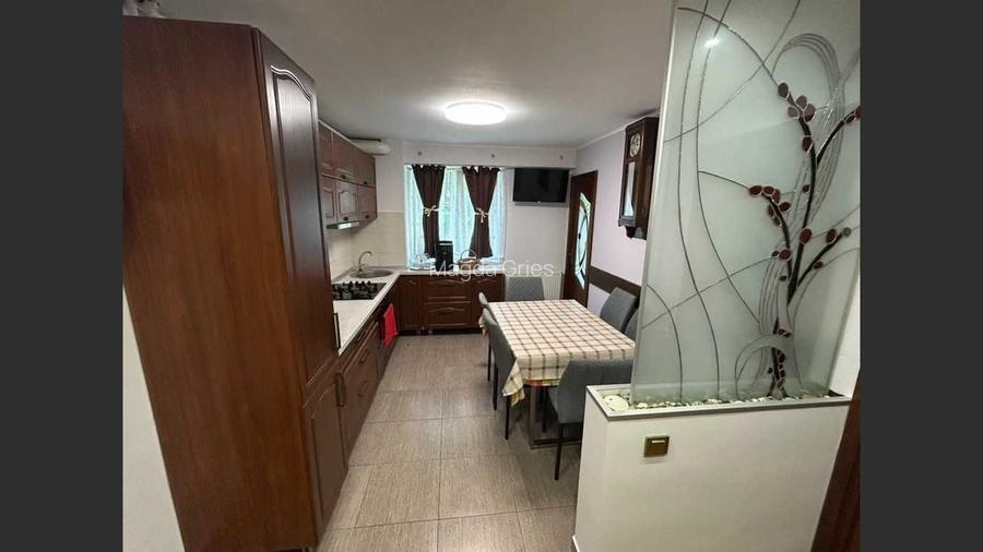 Apartament 3 camere (77mp) - Decomandat