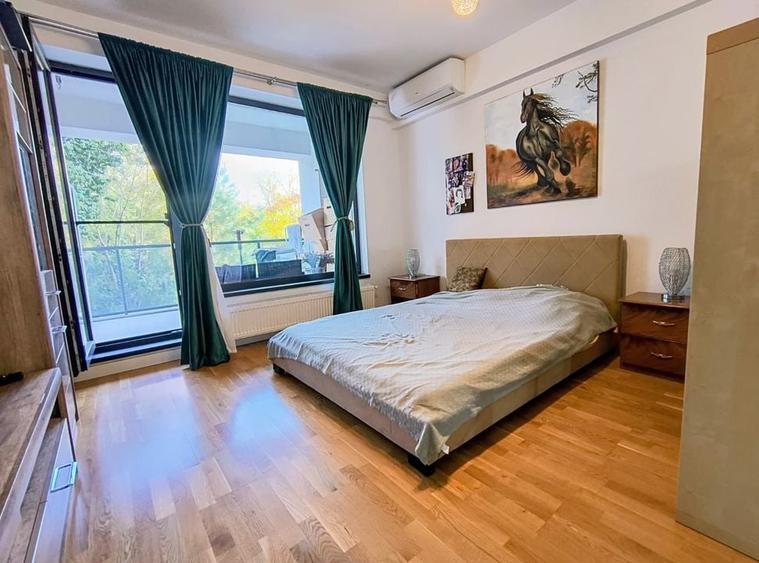 Iancu Nicolae- Gradina Zoologica- Jolie Ville- Loc parcare - 2