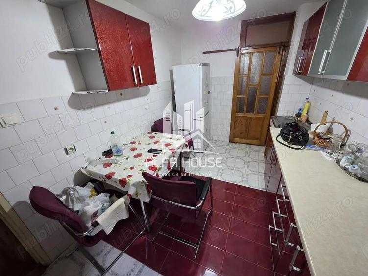 Apartament 3 camere cf.1 decomandat , zona Moroasa! - 9