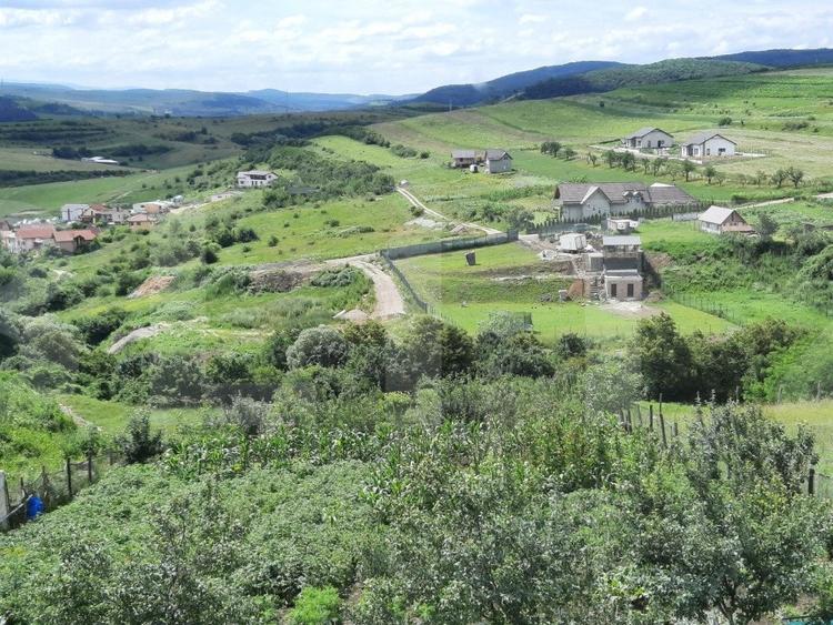 Casa si teren 3450mp, panorama superba asupra orasului - 6