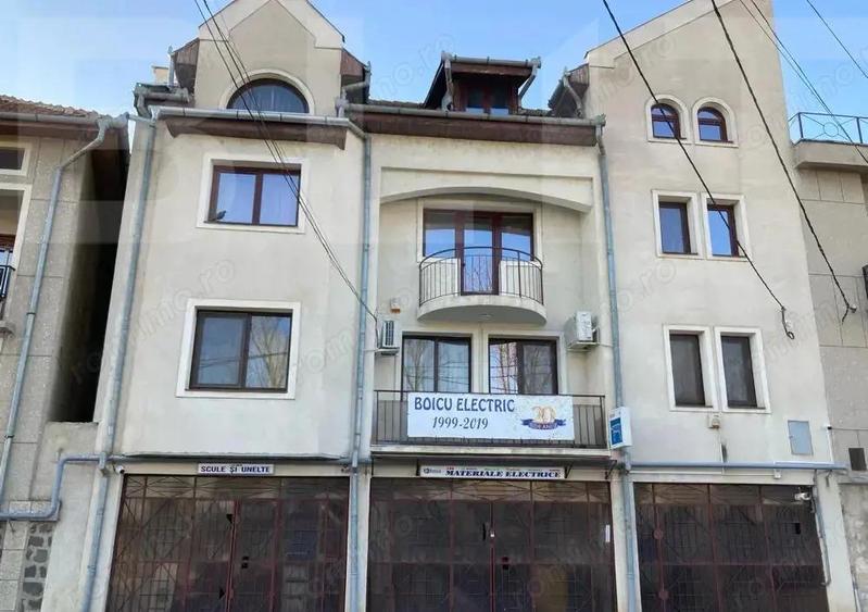 VILA DE INVESTI?IE CU 4 APARTAMENTE ?I 2 SPA?II COMERCIALE INCHIRIATE - 1