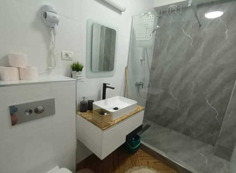 VEDERE LA MARE | APARTAMENT 2 CAMERE | PRIMA LINIE| MAMSIA NORD | - 8