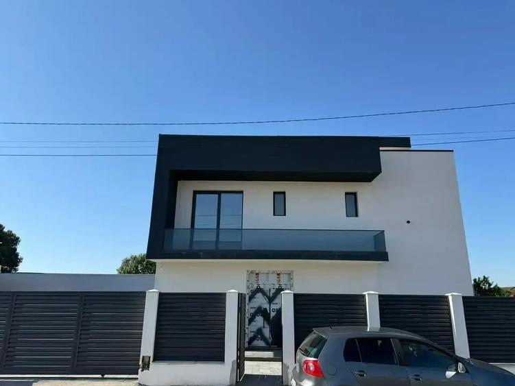 Vila  deosebita 5 dormitoare 2025 langa Autoklass Dobroiesti! - 2
