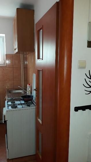 Inchiriez Apartament 2 camere - 3