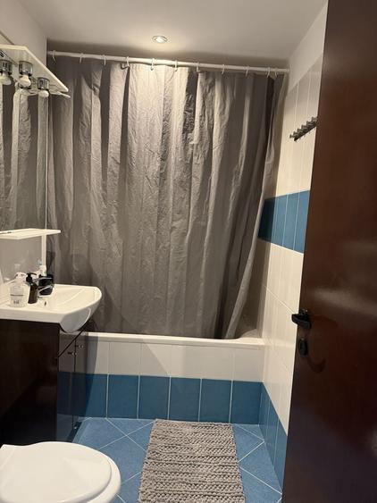Apartament cu 2 camere decomandat în Rovine