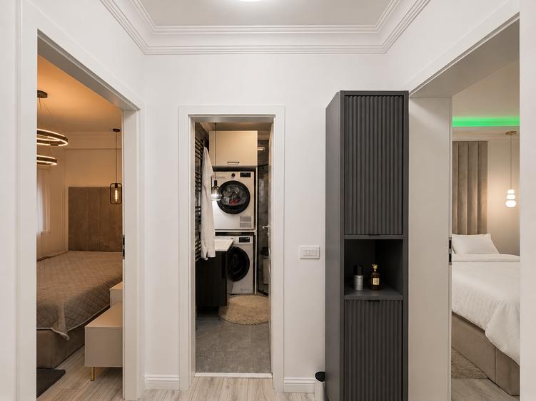 Apartament cu 4 camere semidecomandat în Tomis Nord