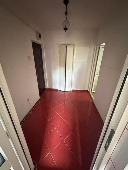 Apartament cu 2 camere decomandat în Morăreni