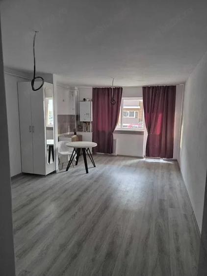 Garsonieră semidecomandată în Sânpetru