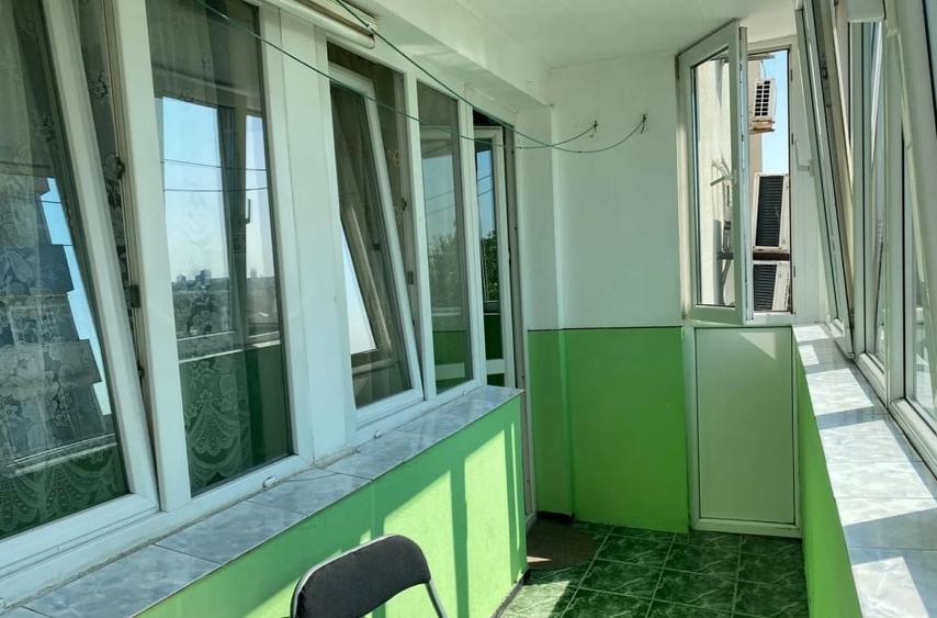 Apartament 2 camere, semidecomandat, 51 mp, balcon, ac, metrou aproape, 1 Mai - 5