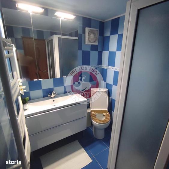 Casă cu 9 camere cu Teren 432 Mp în Dristor