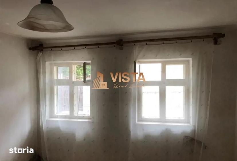 Casă cu 2 camere cu Teren 56 Mp în Schei