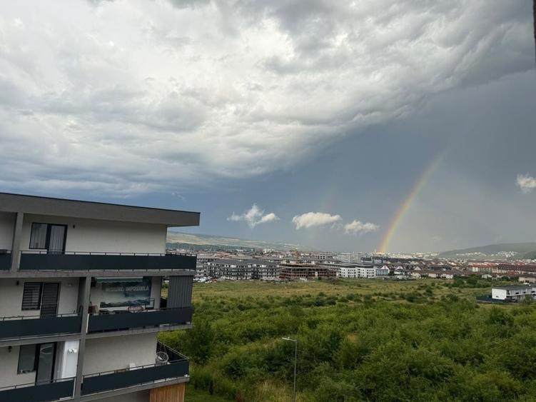 Apartament cu 2 camere decomandat în Florești