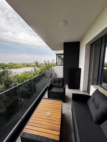 Apartament cu 2 camere decomandat, mobilat în Apărătorii Patriei