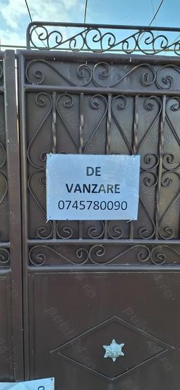 Casă cu 5 camere în Ineu