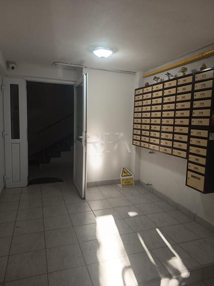 Apartament cu 2 camere decomandat, mobilat în Berceni