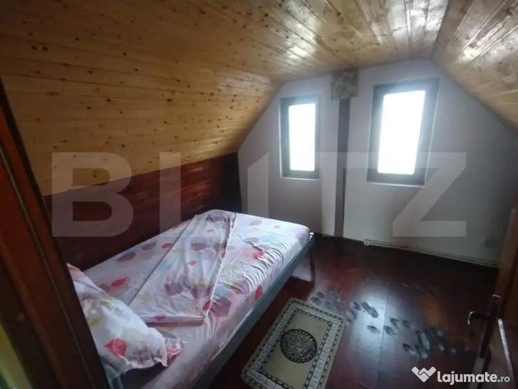 Casă cu 4 camere cu Canalizare în Beclean